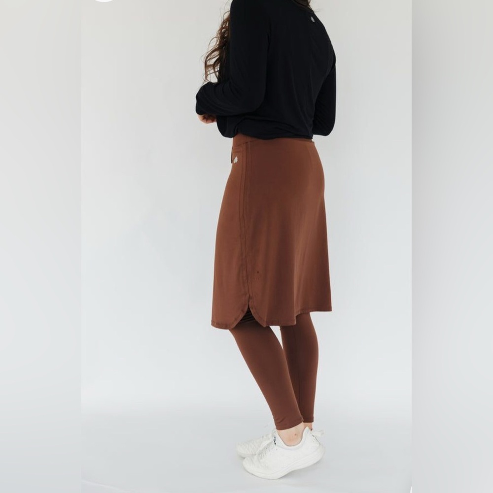 Courtney toliver brown snoga size M - Picture 2 of 2